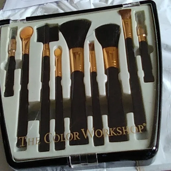 Makeup Set - Picture 2 of 13